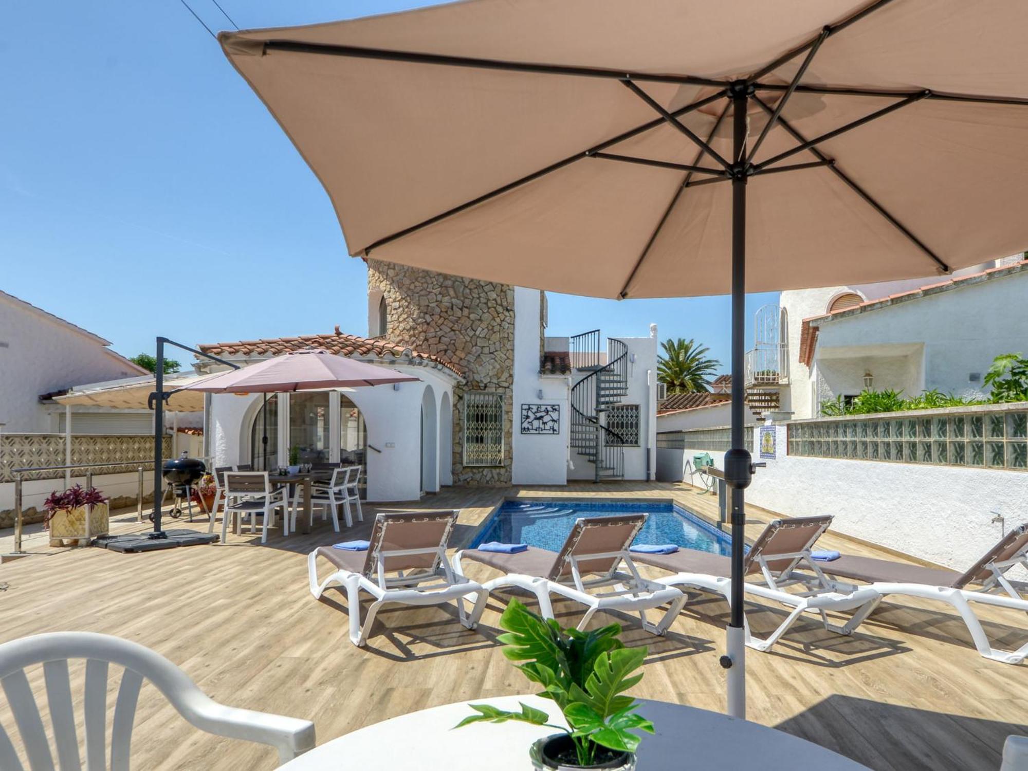 אמפוריבראבה Holiday Home Roanne By Interhome מראה חיצוני תמונה